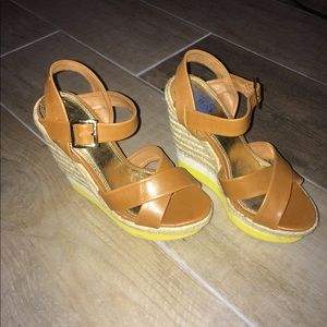 Baker Wedges